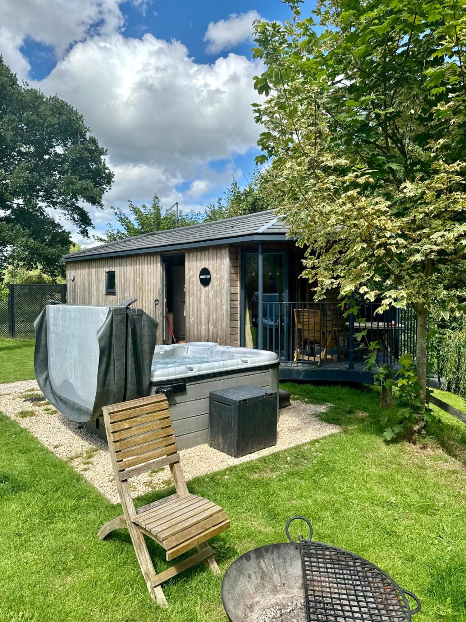 Riverside Cabins Shrewsbury Extérieur photo